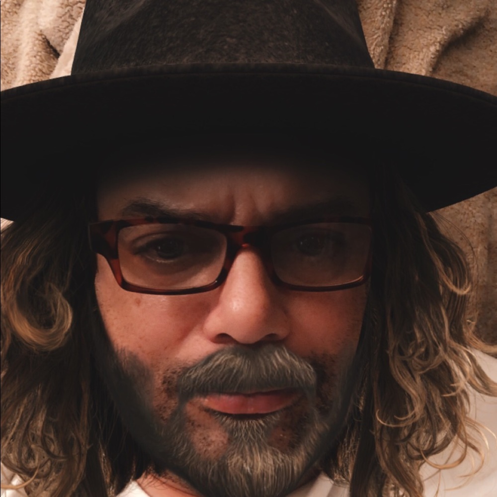 Meet your Posher, Jose